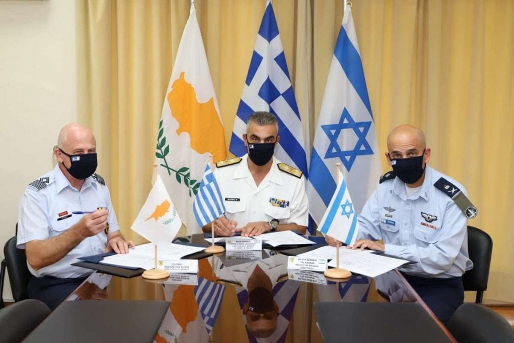 Tripartite agreement between Greece, Cyprus and Israel to strengthen military cooperation