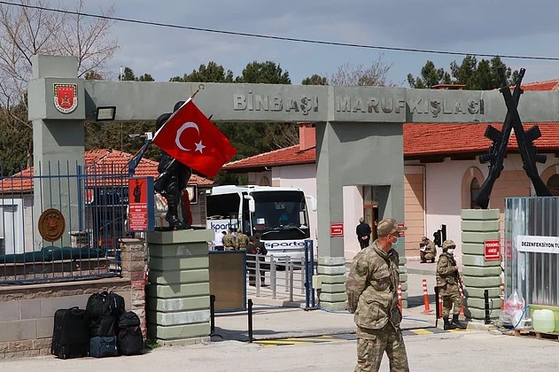Turkish media: The 58th Infantry Regiment in Burdur were put under quarantine after 33 Turkish soldiers were tested positive for COVID-19 and 221 other soldiers put under quarantine.